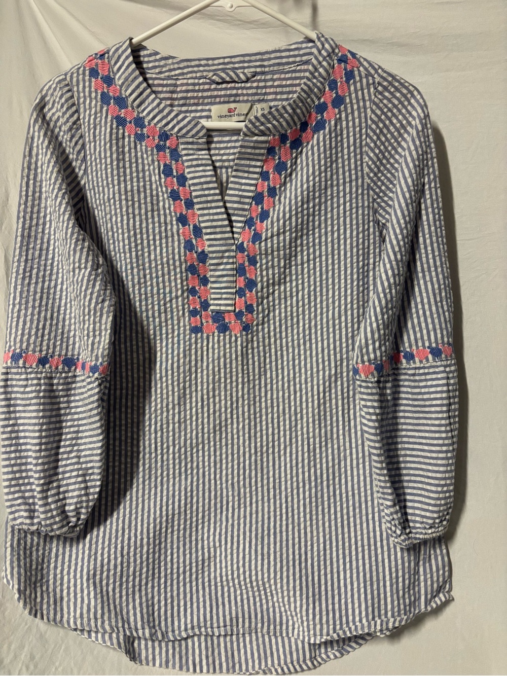 Like New Vineyard Vines Striped Seersucker Embroidered Savannah Popover Tunic
